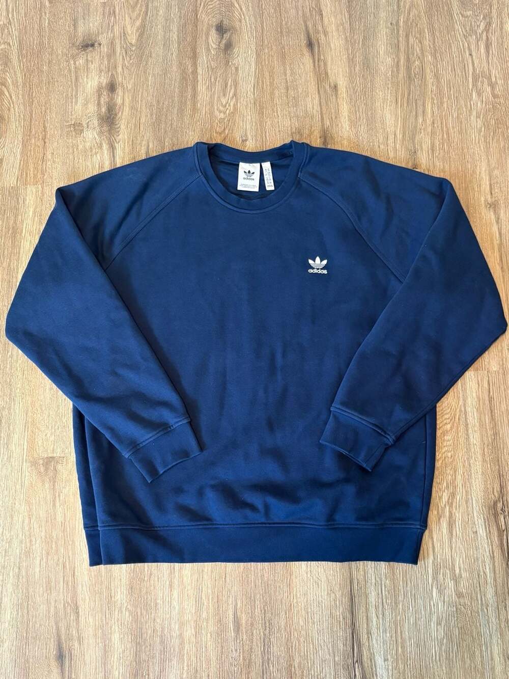 Adidas Originals Men Trefoil Essentials Crew Neck Sweatshirt Navy Blue Size 2XL
